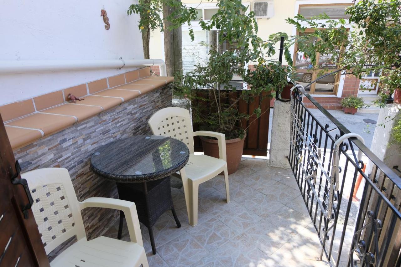 Taxiarchis Apartments Città di Skiathos Esterno foto