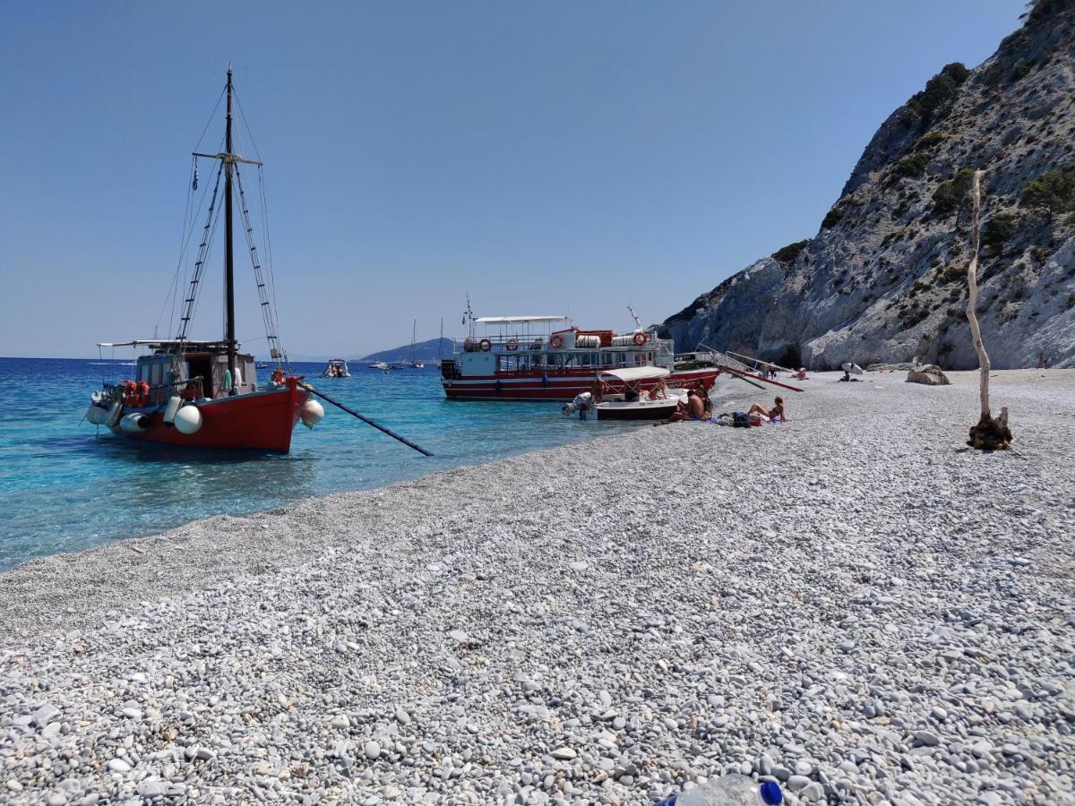 Taxiarchis Apartments Città di Skiathos Esterno foto