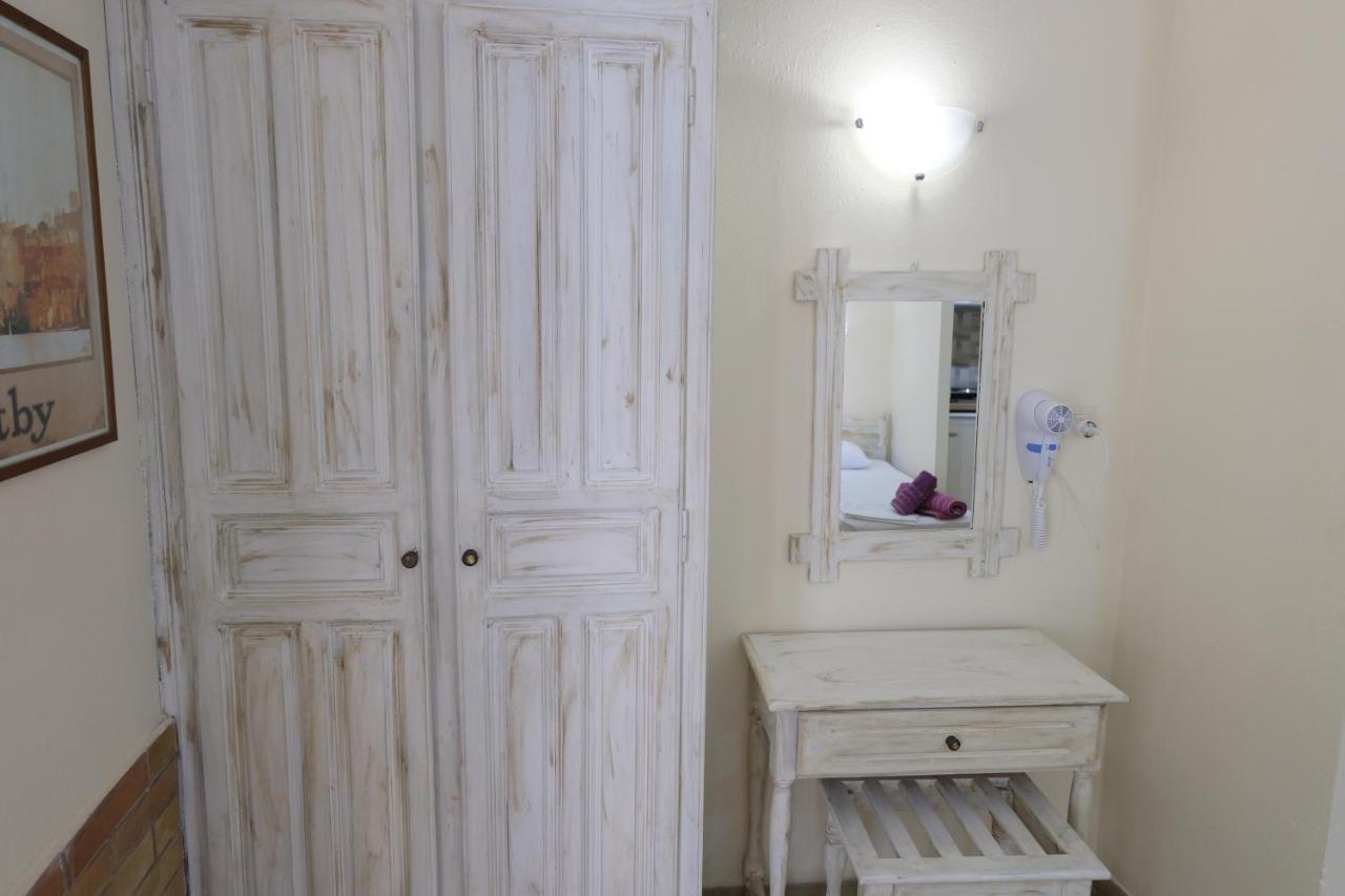 Taxiarchis Apartments Città di Skiathos Esterno foto