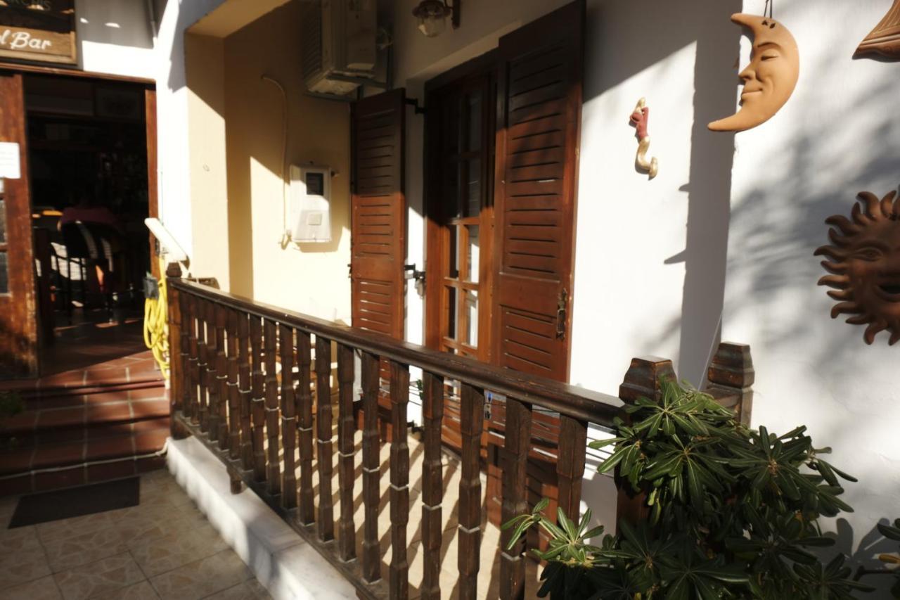 Taxiarchis Apartments Città di Skiathos Camera foto