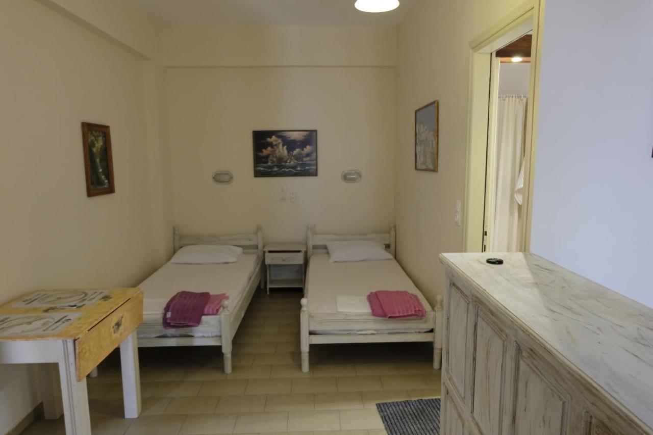 Taxiarchis Apartments Città di Skiathos Esterno foto