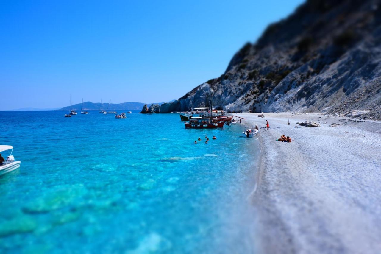 Taxiarchis Apartments Città di Skiathos Esterno foto