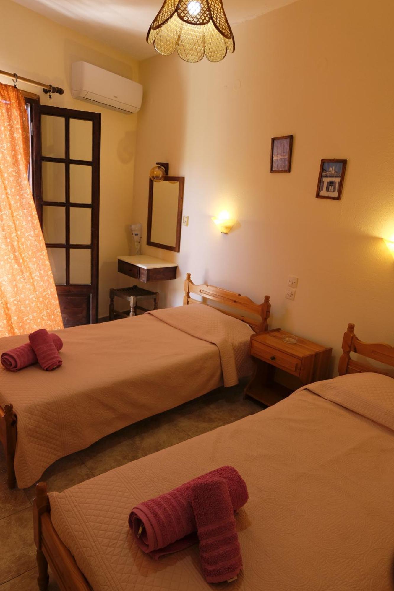 Taxiarchis Apartments Città di Skiathos Camera foto