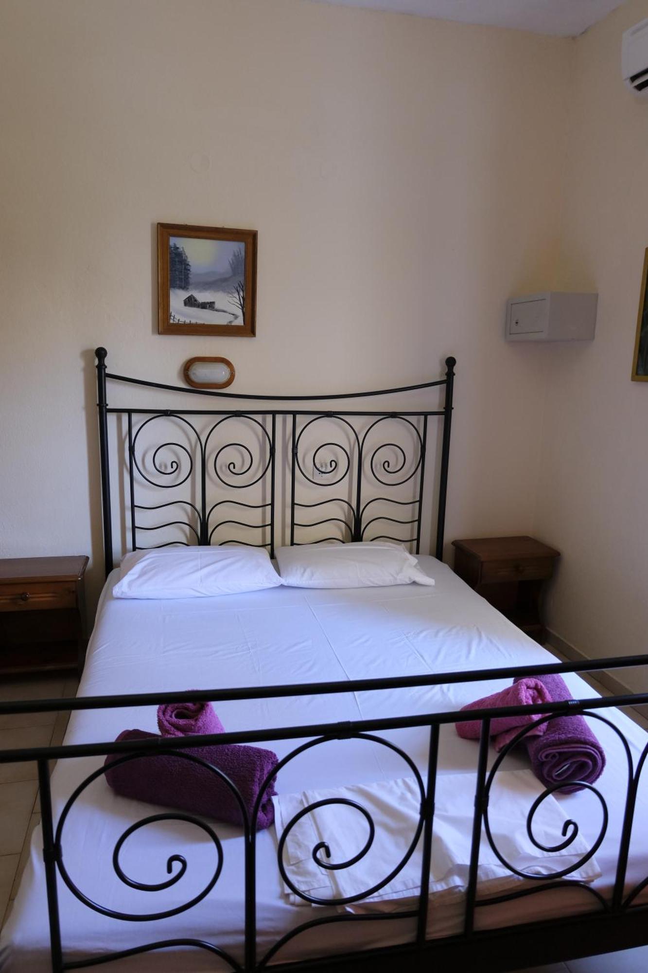 Taxiarchis Apartments Città di Skiathos Camera foto